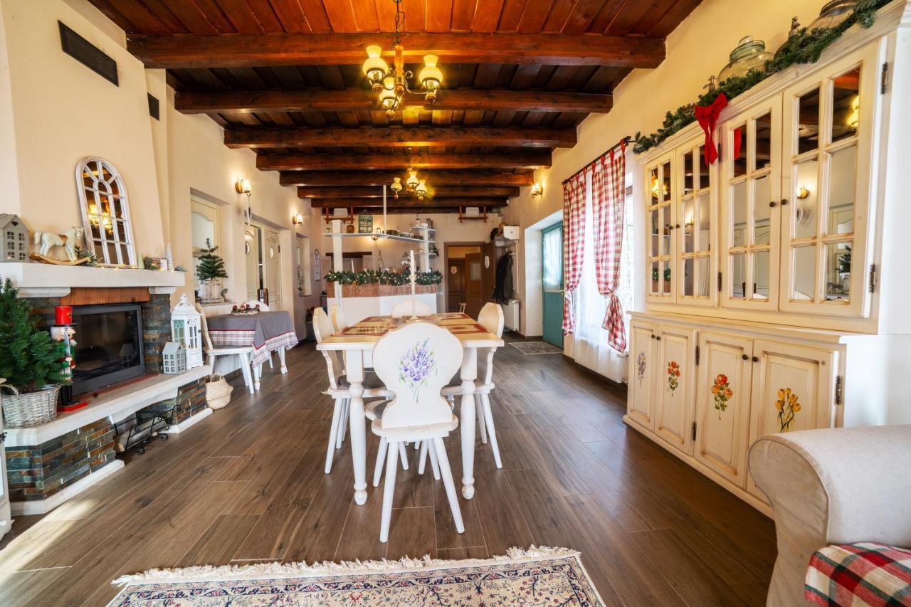 Casa Cu Suflet Hotel ซิวิโชอารา ภายนอก รูปภาพ